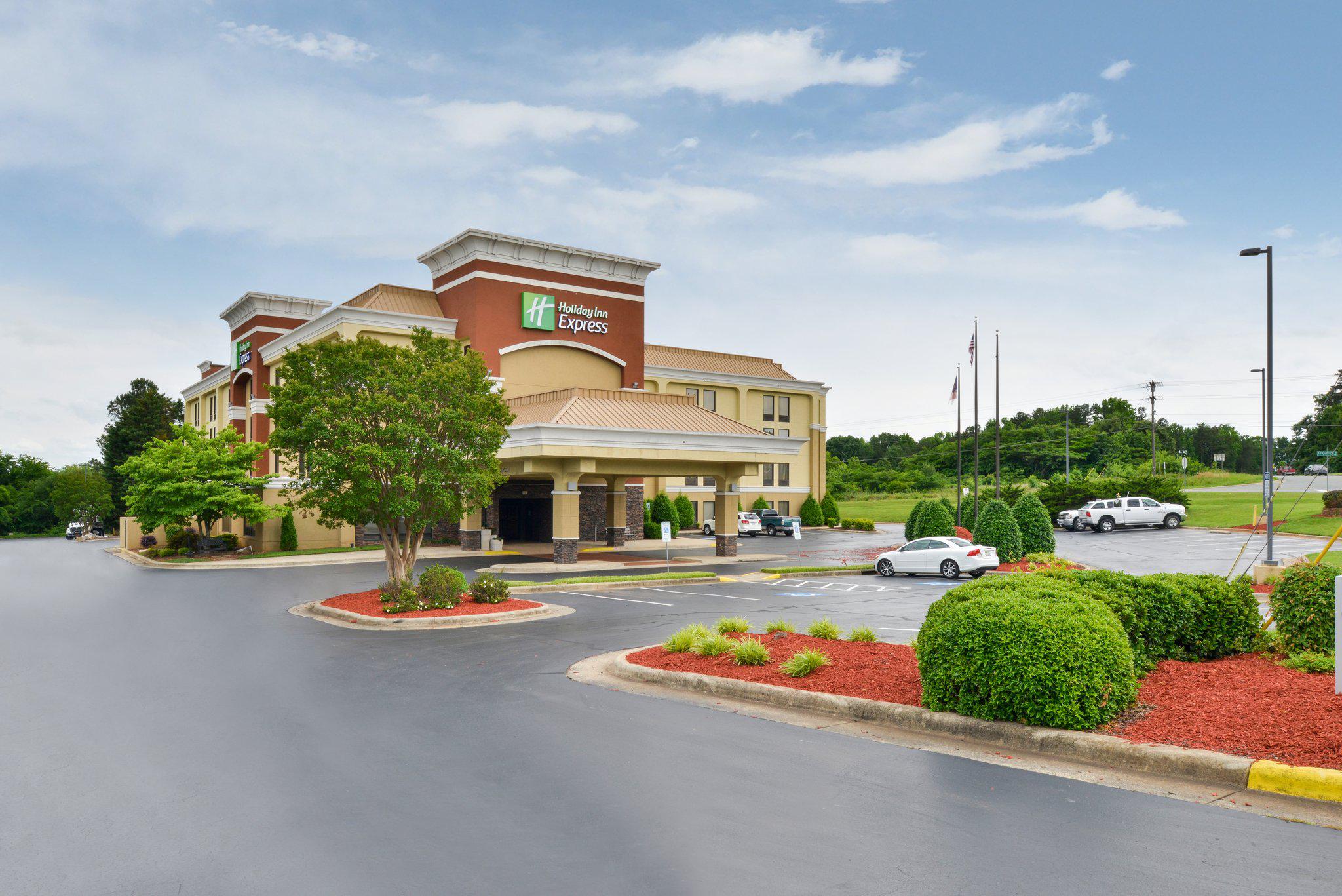 Holiday Inn Express Burlington Photo