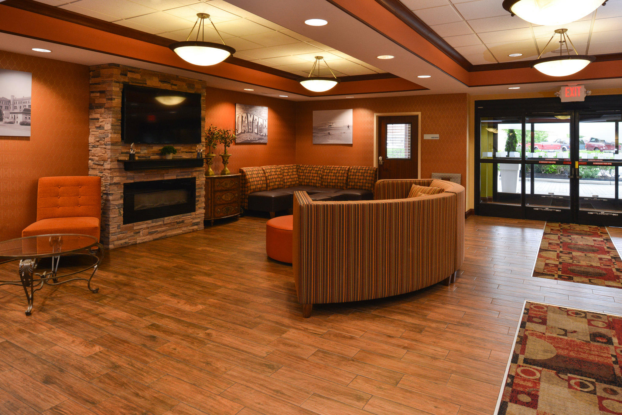 Holiday Inn Express & Suites Dayton-Centerville Photo