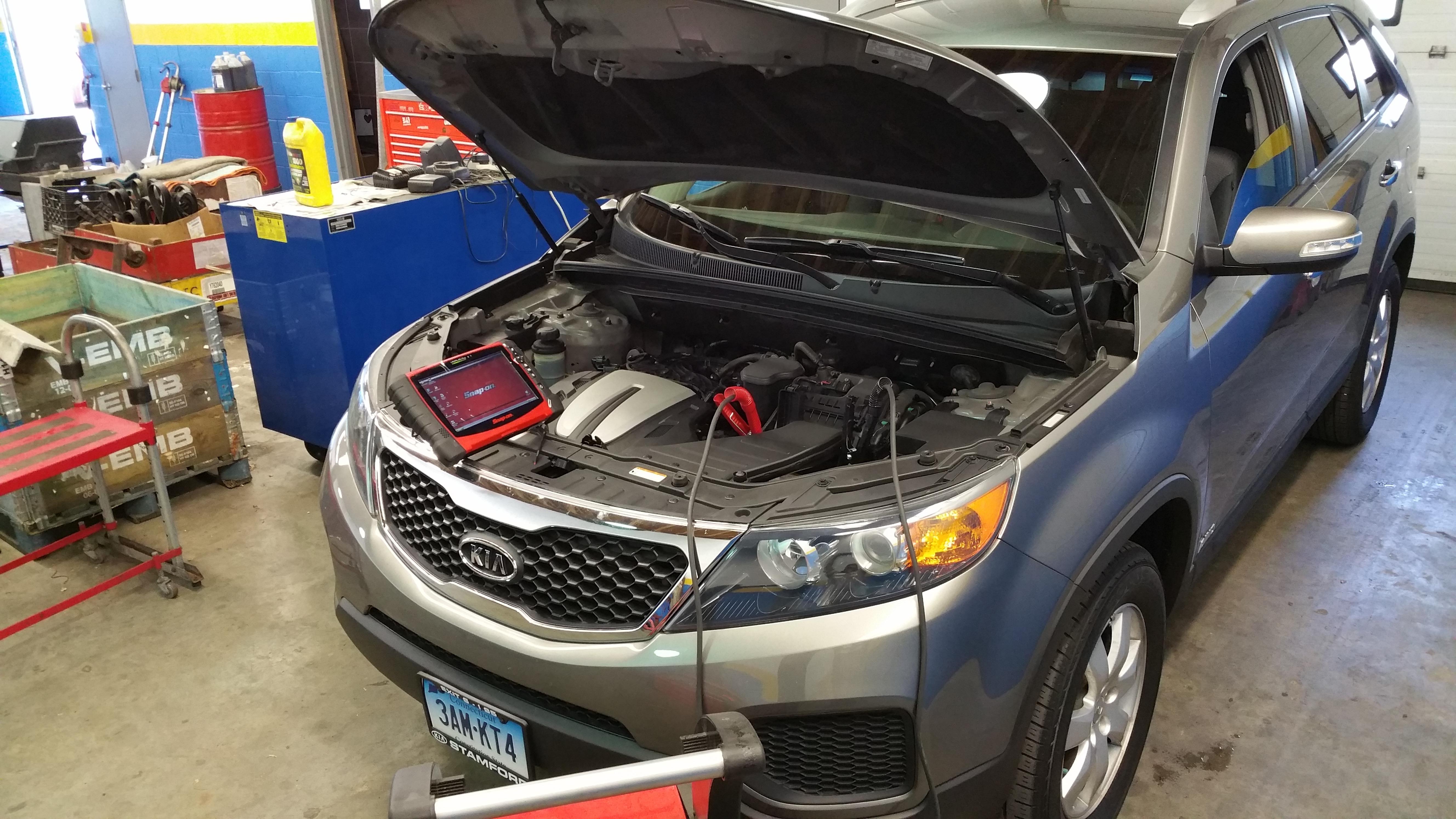 lonestartow.com Lone Star Repair Service (203) 327-4240