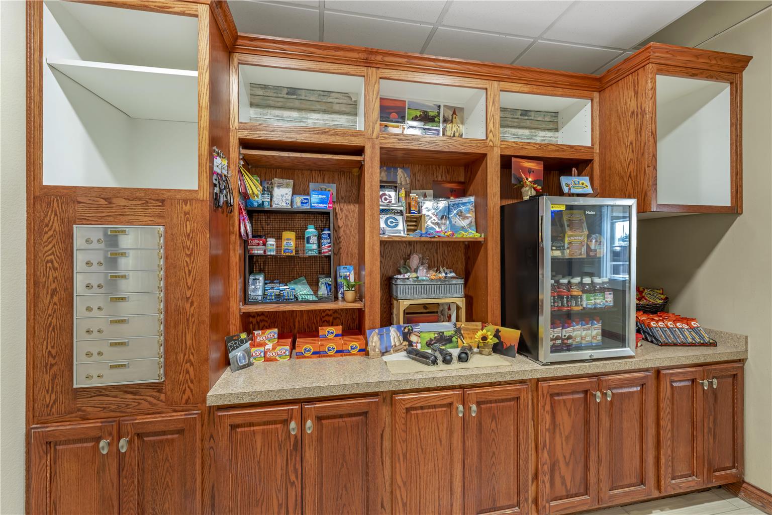 Best Western Plus Butterfield Inn Image