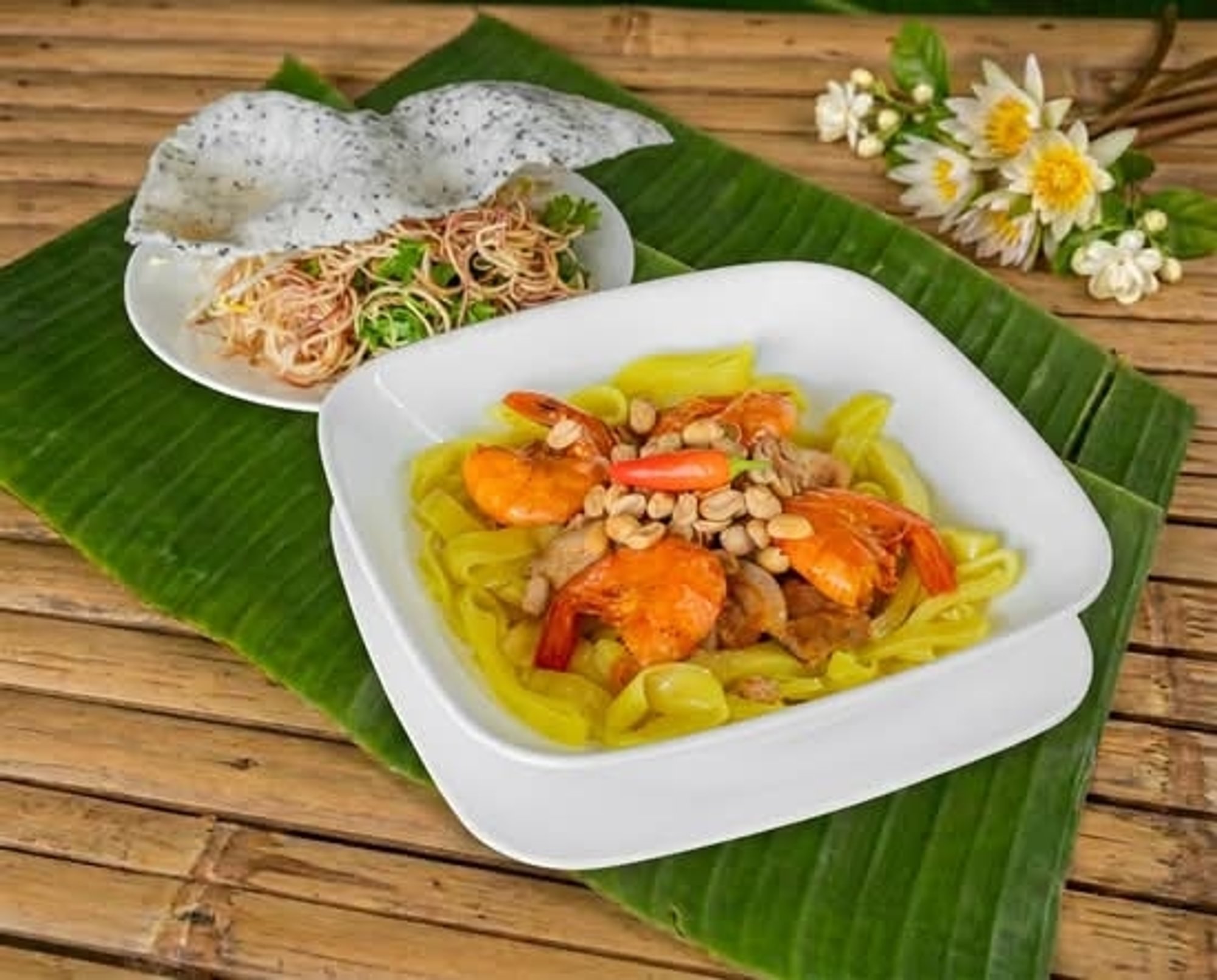 Quảng Style Noodle with Shrimp & Pork Belly (Mì Quảng)