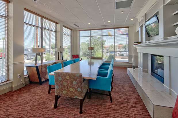 Images Hilton Garden Inn Albuquerque/Journal Center