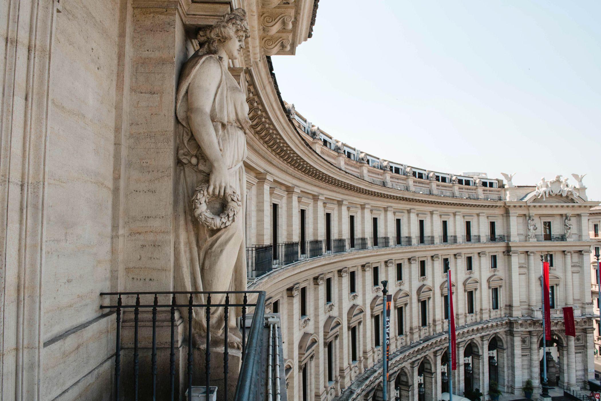 Images Palazzo Naiadi, The Dedica Anthology, Autograph Collection