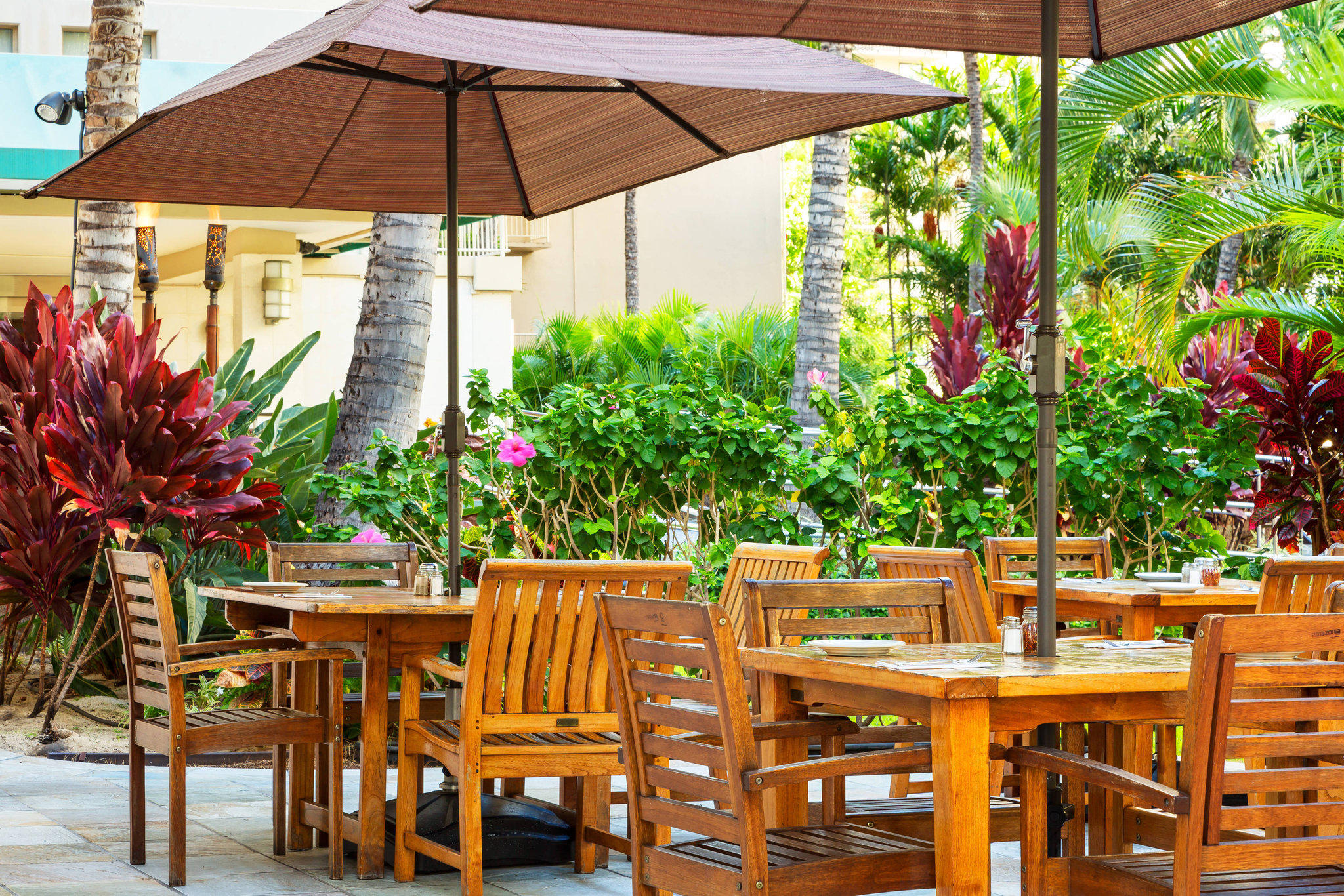 Courtyard by Marriott Waikiki Beach Photo