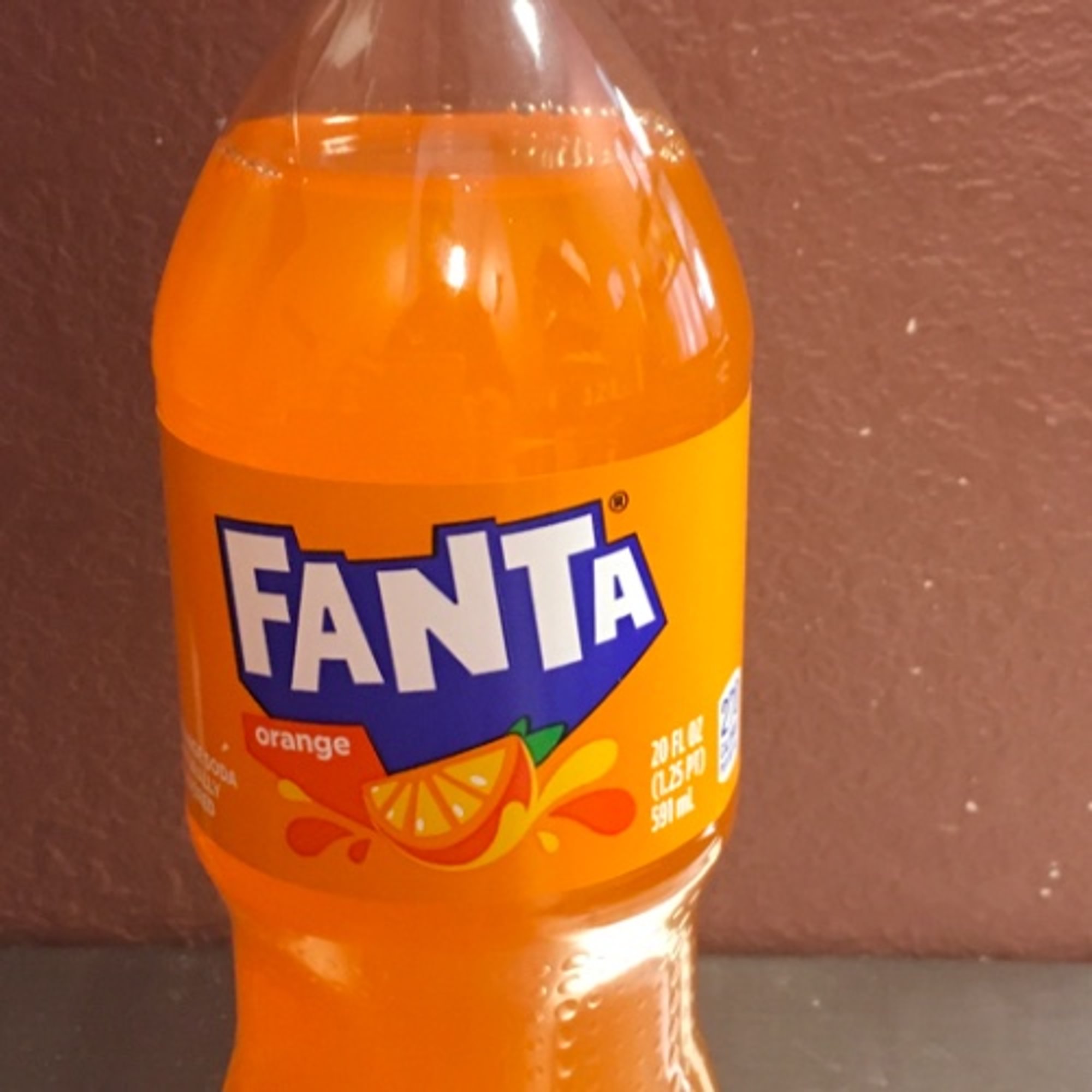 Fanta Orange (20oz)