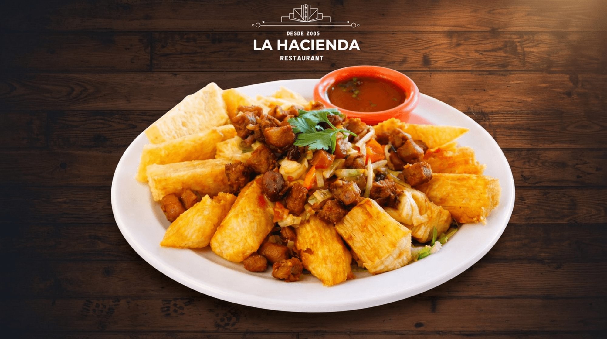 Yuca Frita con Chicharrones