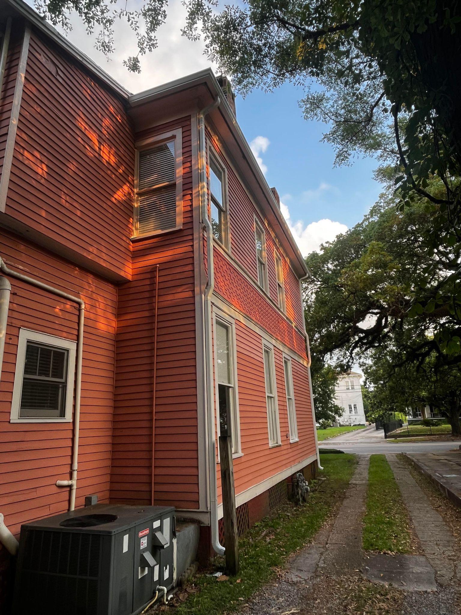 Southern Gutters LLC Image