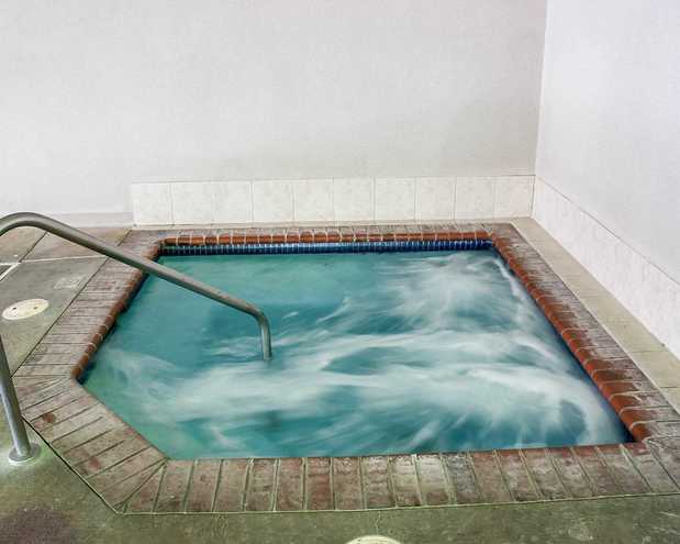 Images Comfort Inn & Suites