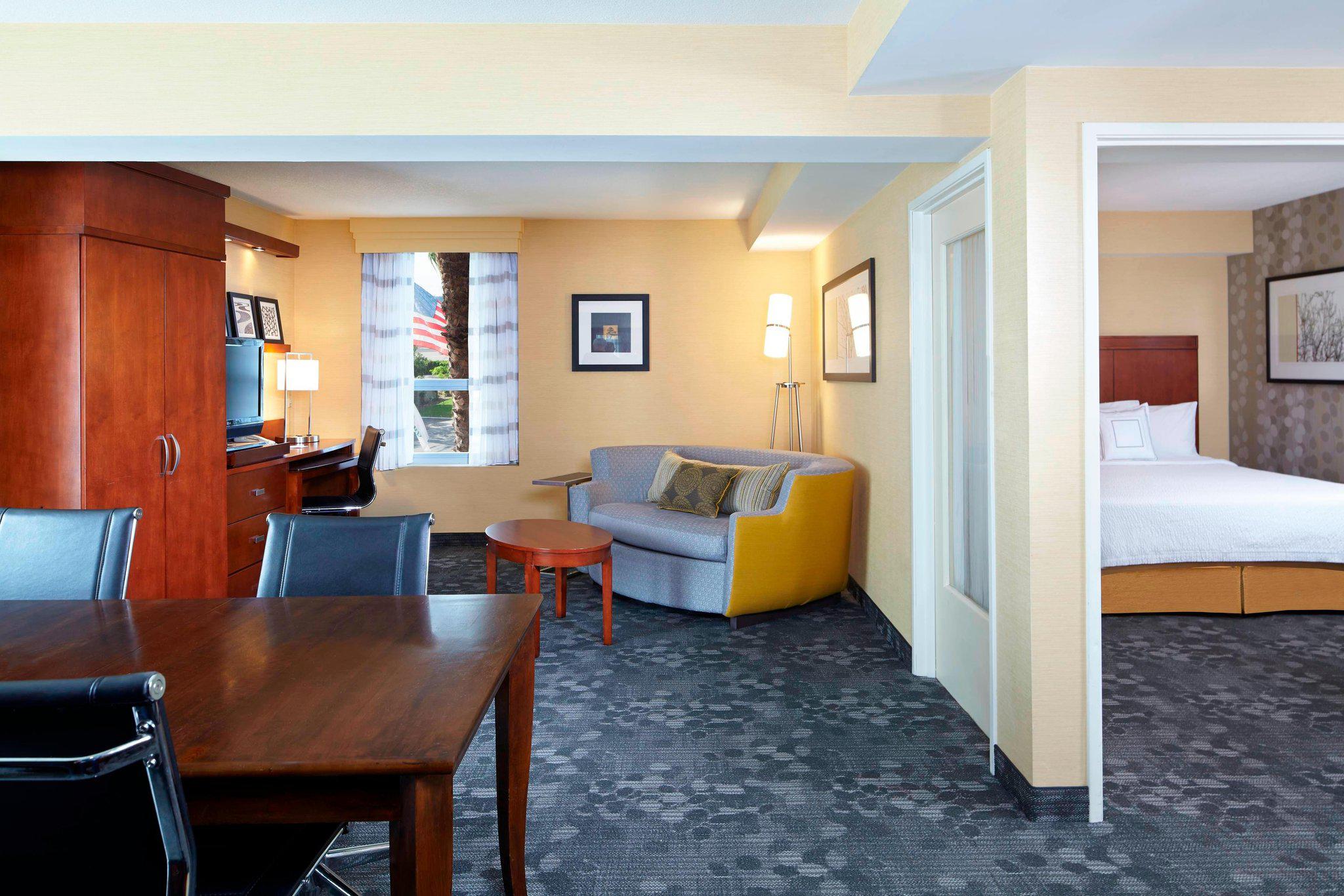 Courtyard by Marriott San Diego Mission Valley/Hotel Circle Photo