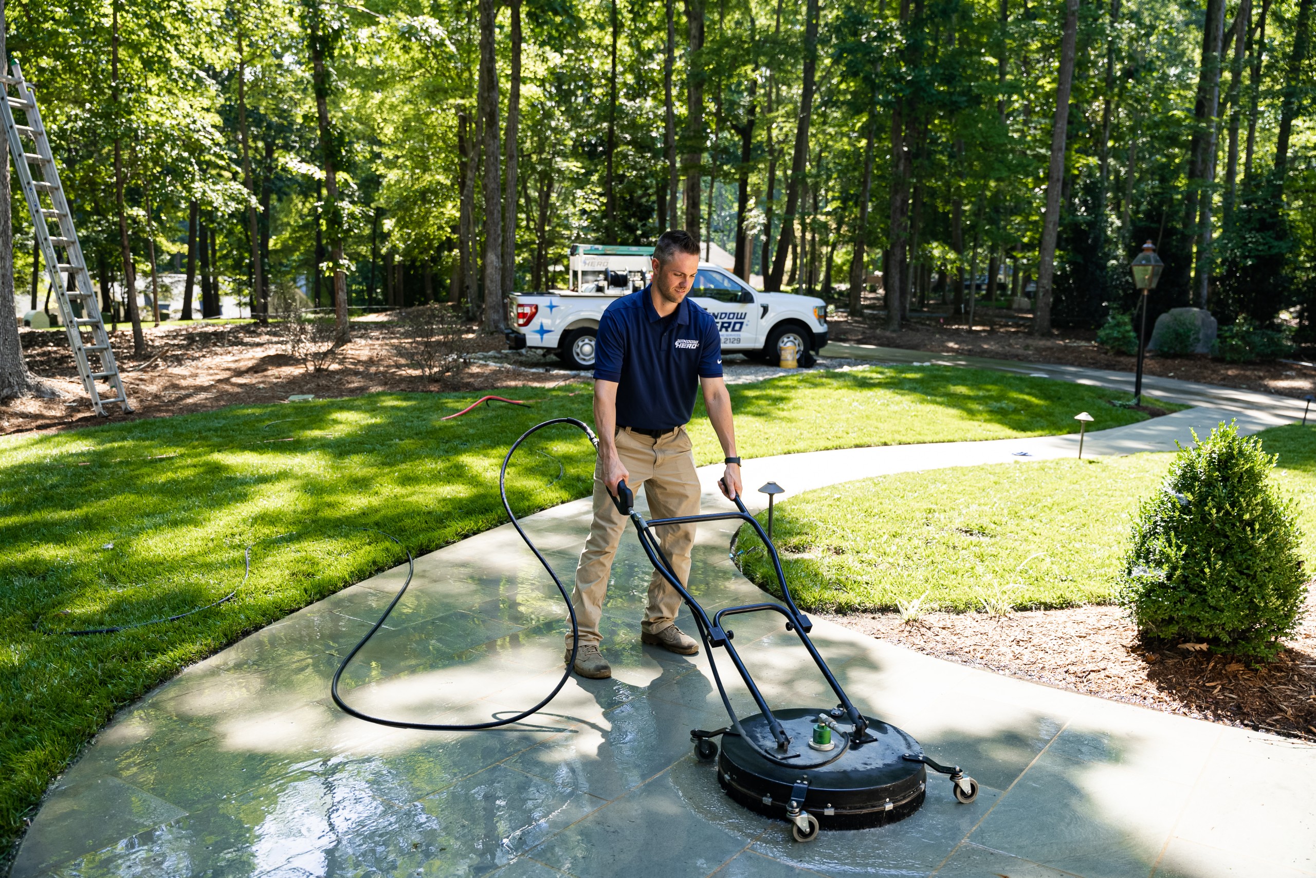 Window Hero Charlotte Image