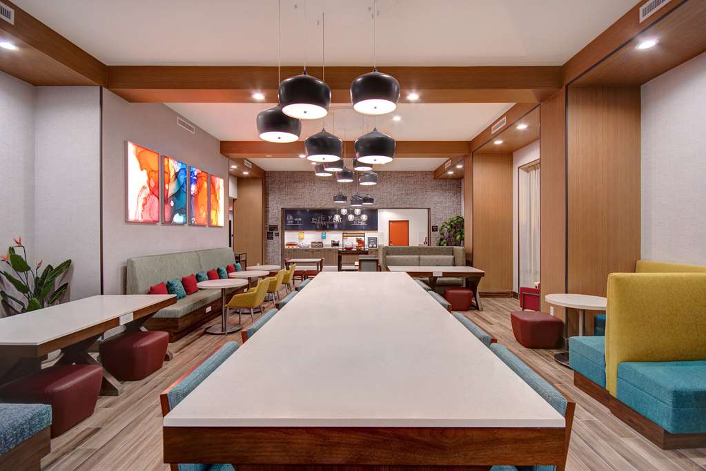 Hampton Inn & Suites Ontario Rancho Cucamonga Image