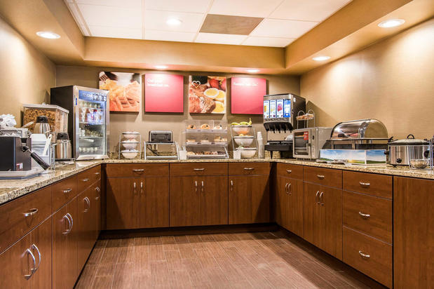 Images Comfort Suites