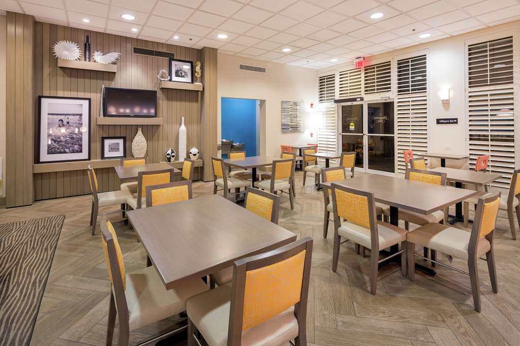 Hampton Inn Pensacola Beach Image