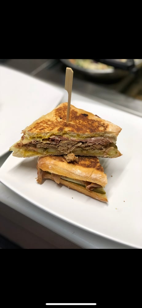 Cuban sandwich