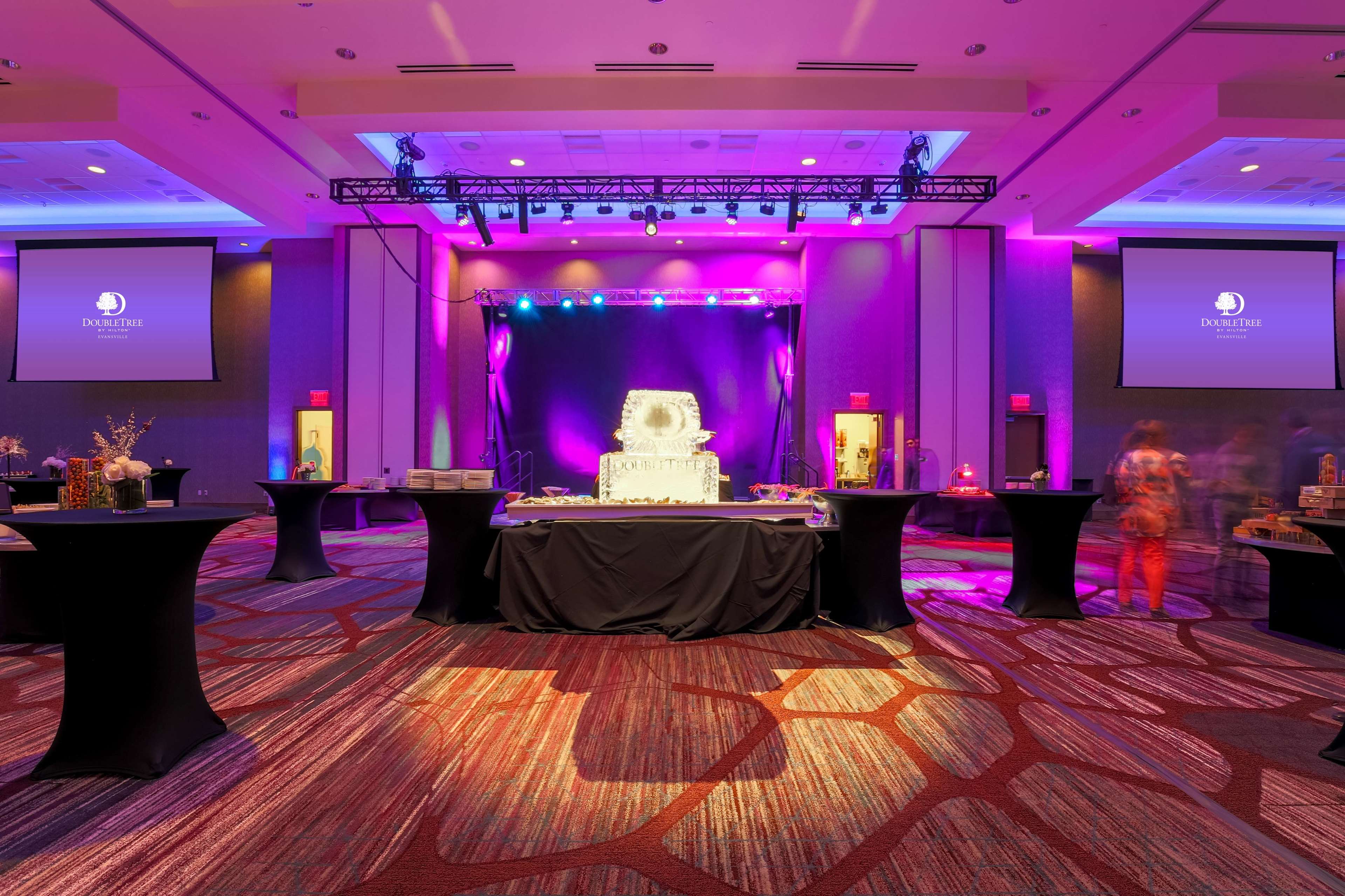 DoubleTree by Hilton Evansville Photo