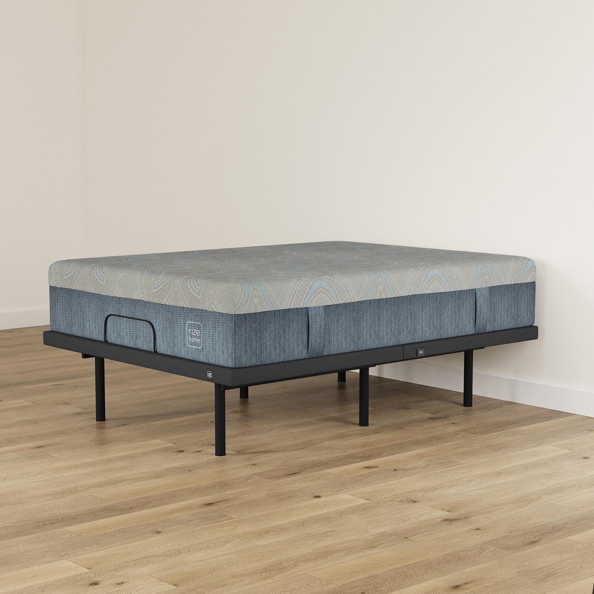 RZ Cool Pro 14" Foam Mattress w/ Mattress Protector - Queen