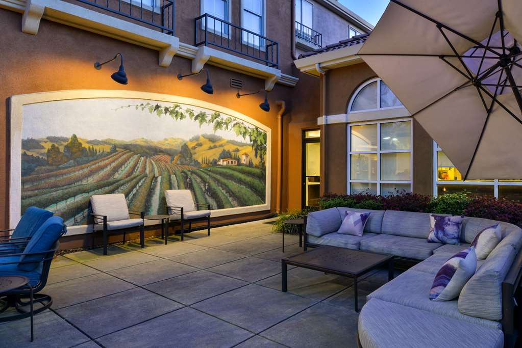 Hilton Garden Inn Napa Image