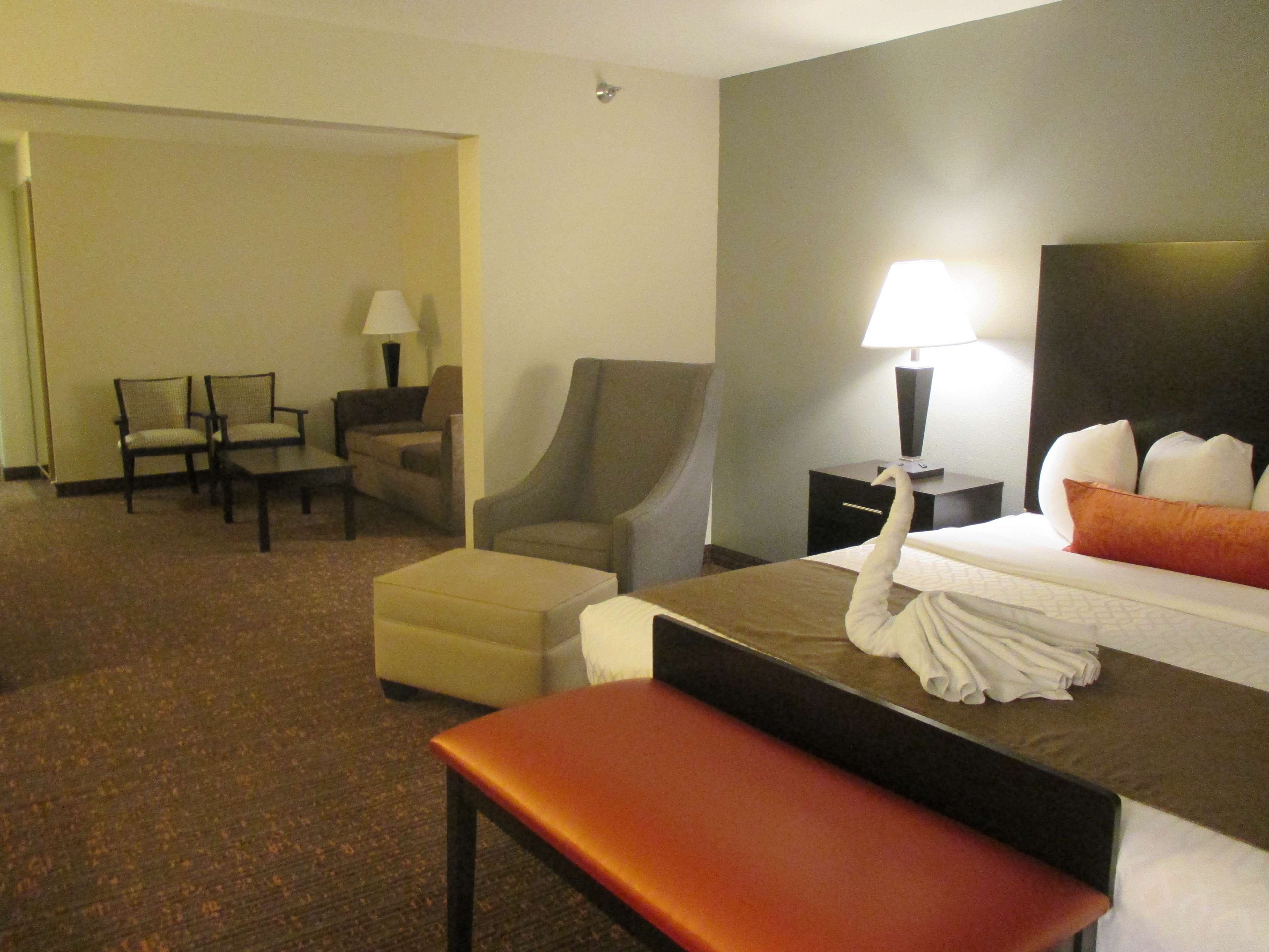 Best Western Plus Omaha Airport Inn Photo