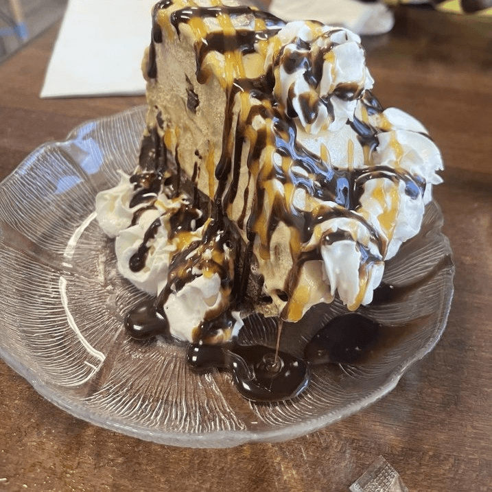 Caramel Nut Crunch Pie