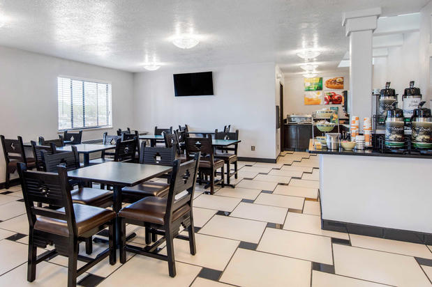 Images Quality Inn & Suites