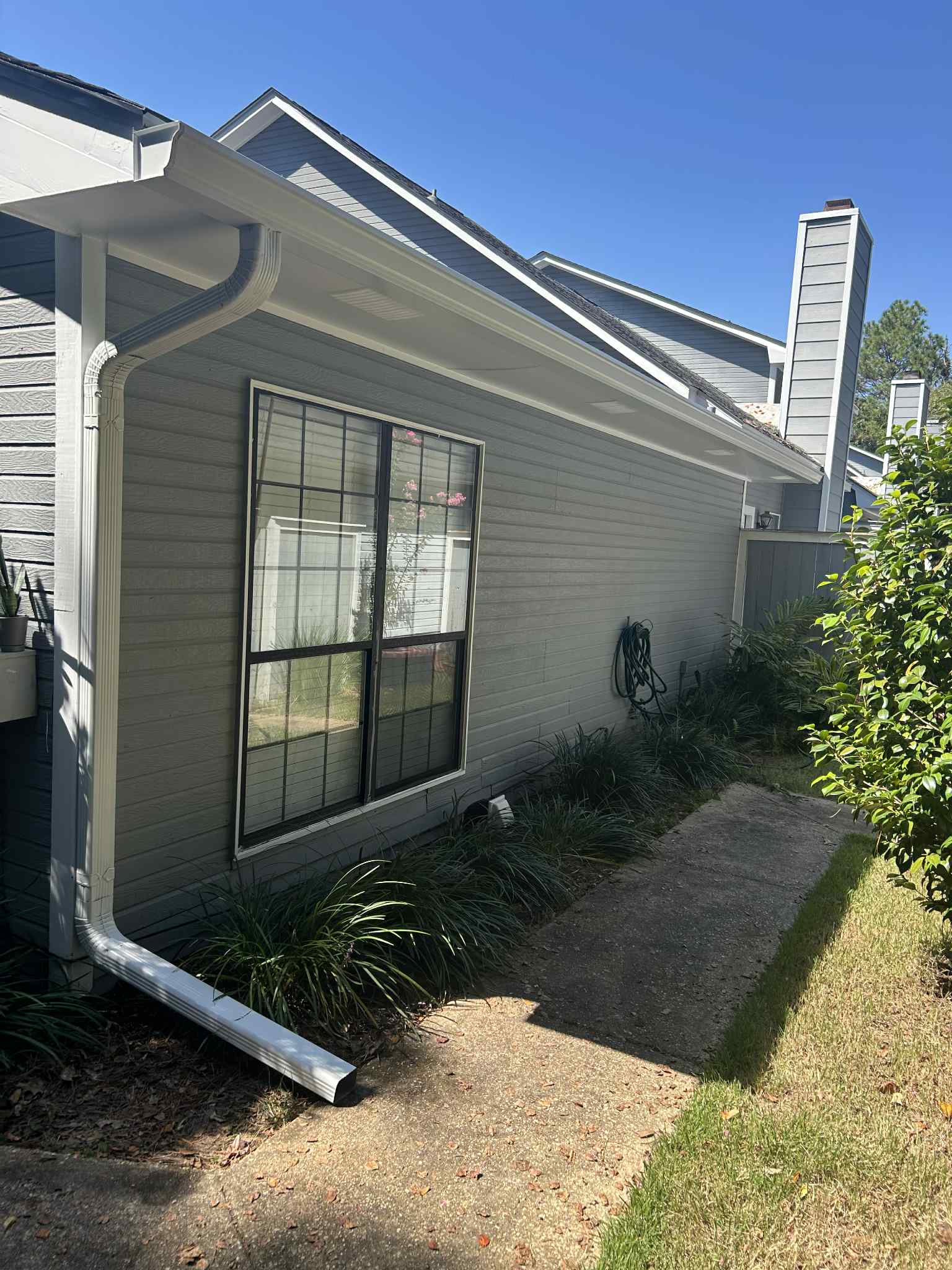 Southern Gutters LLC Image