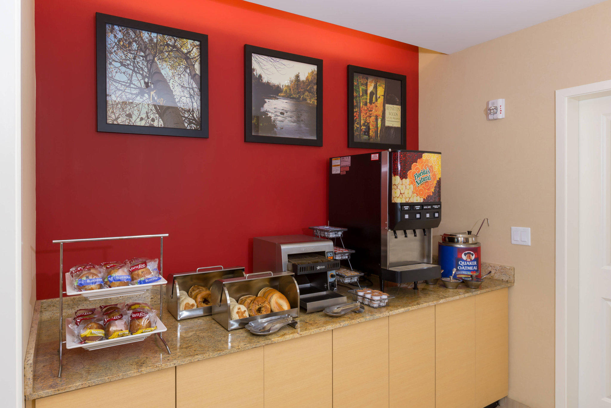 TownePlace Suites by Marriott Buffalo Airport Photo