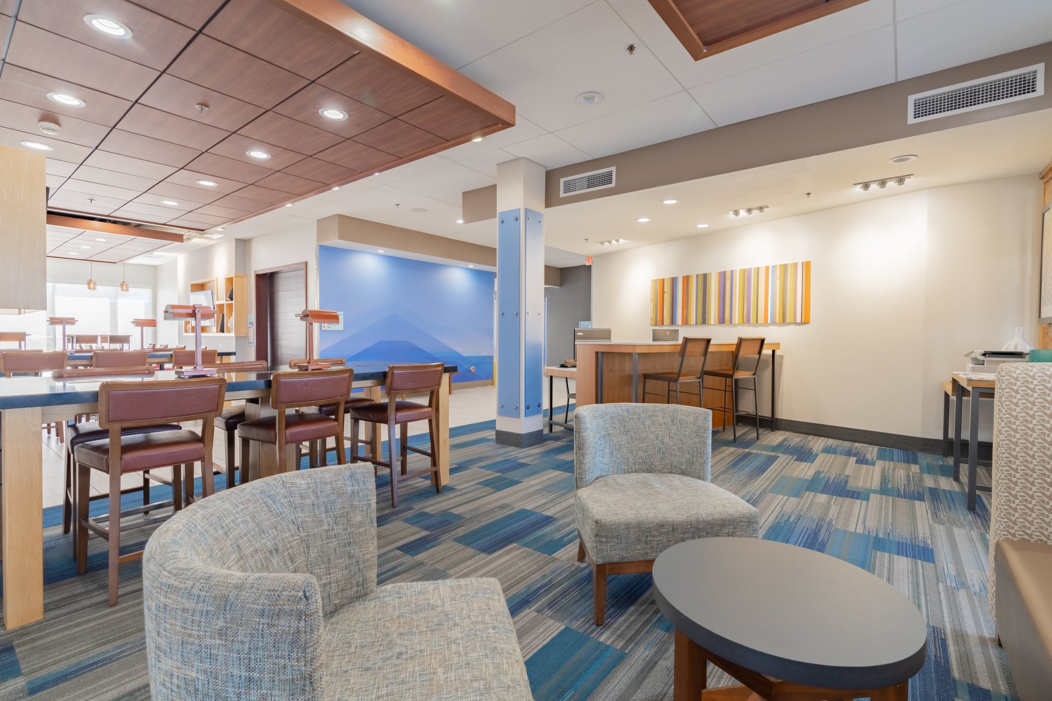 Holiday Inn Express & Suites Marion by IHG Image