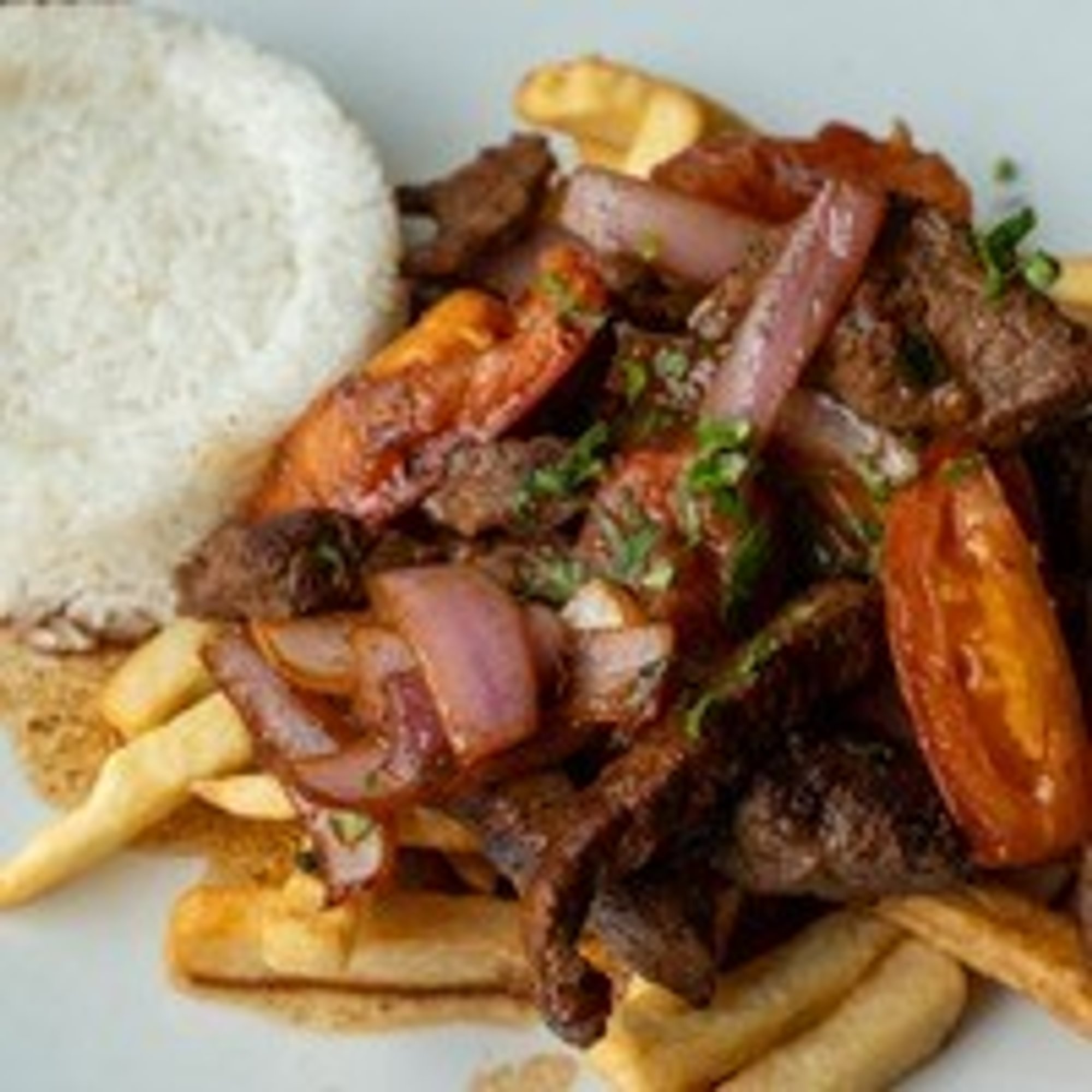 Lomo Saltado De Pollo O Carne