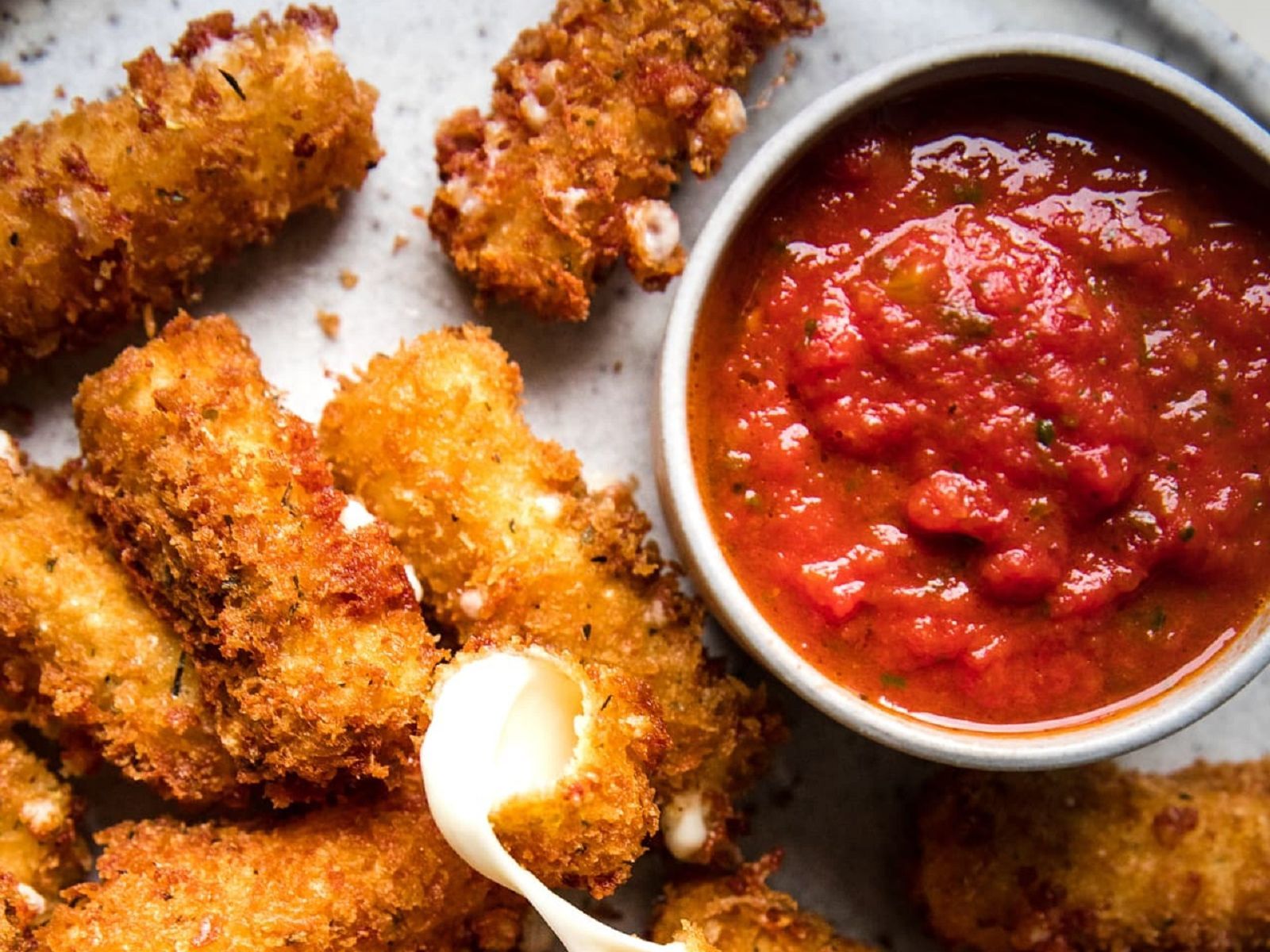 Italian Breaded Mozzarella Sticks