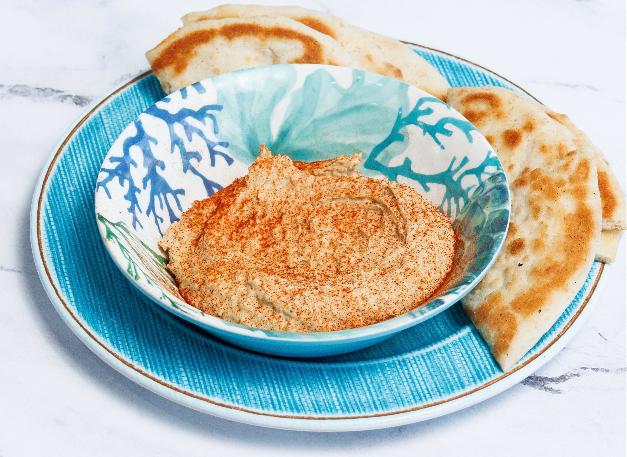 HUMMUS W/ PITA BREAD (Chickpea Spread)