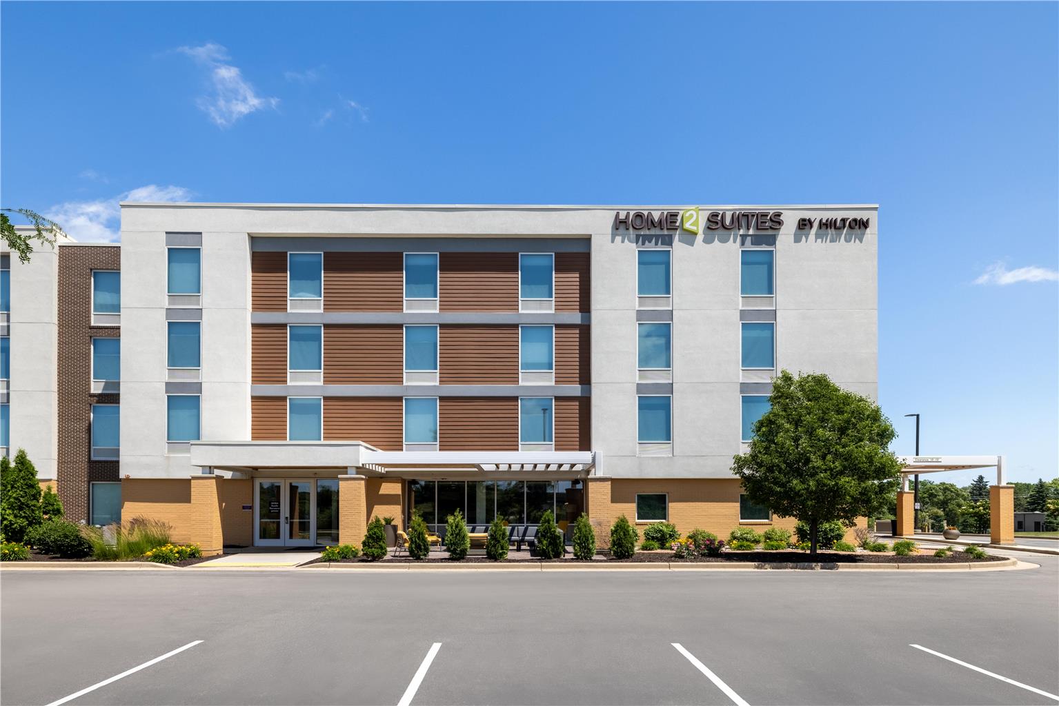Home2 Suites by Hilton Milwaukee Brookfield Image