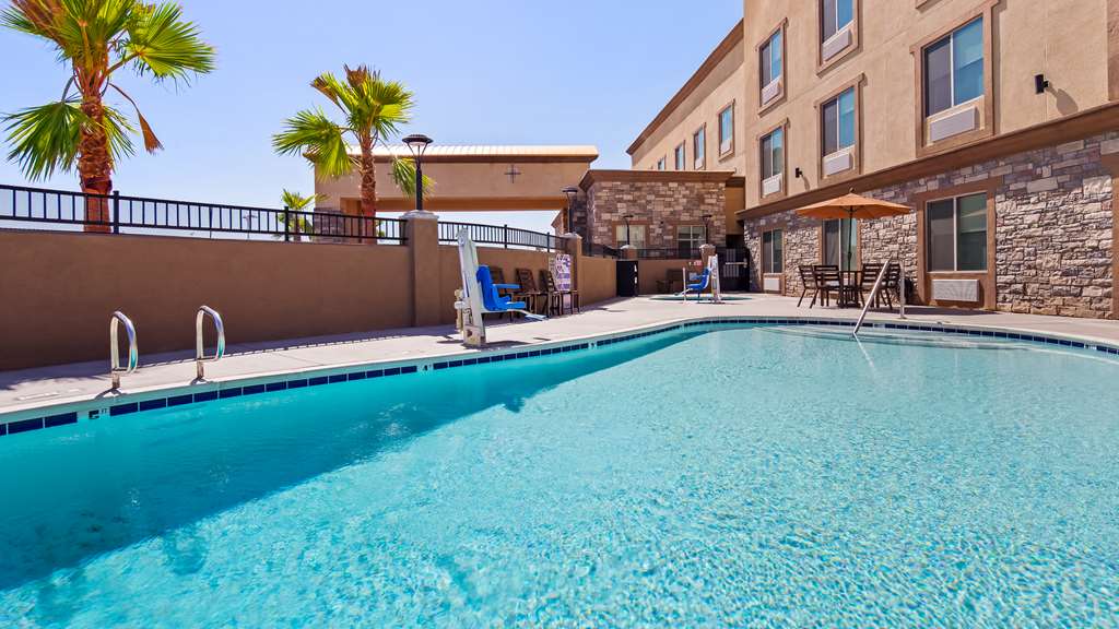 Best Western Plus New Barstow Inn & Suites Image