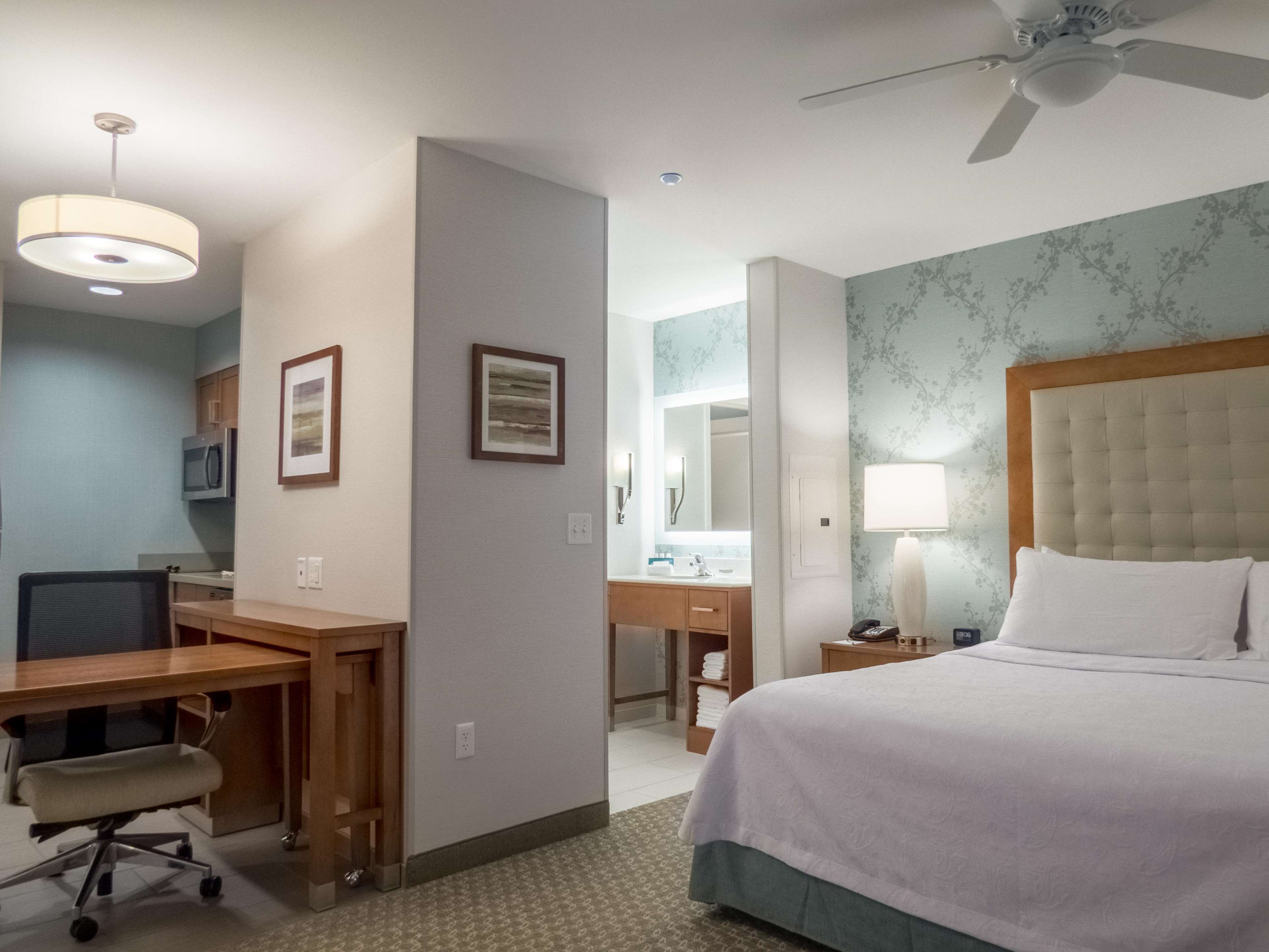 Homewood Suites by Hilton Gateway Hills Nashua Photo