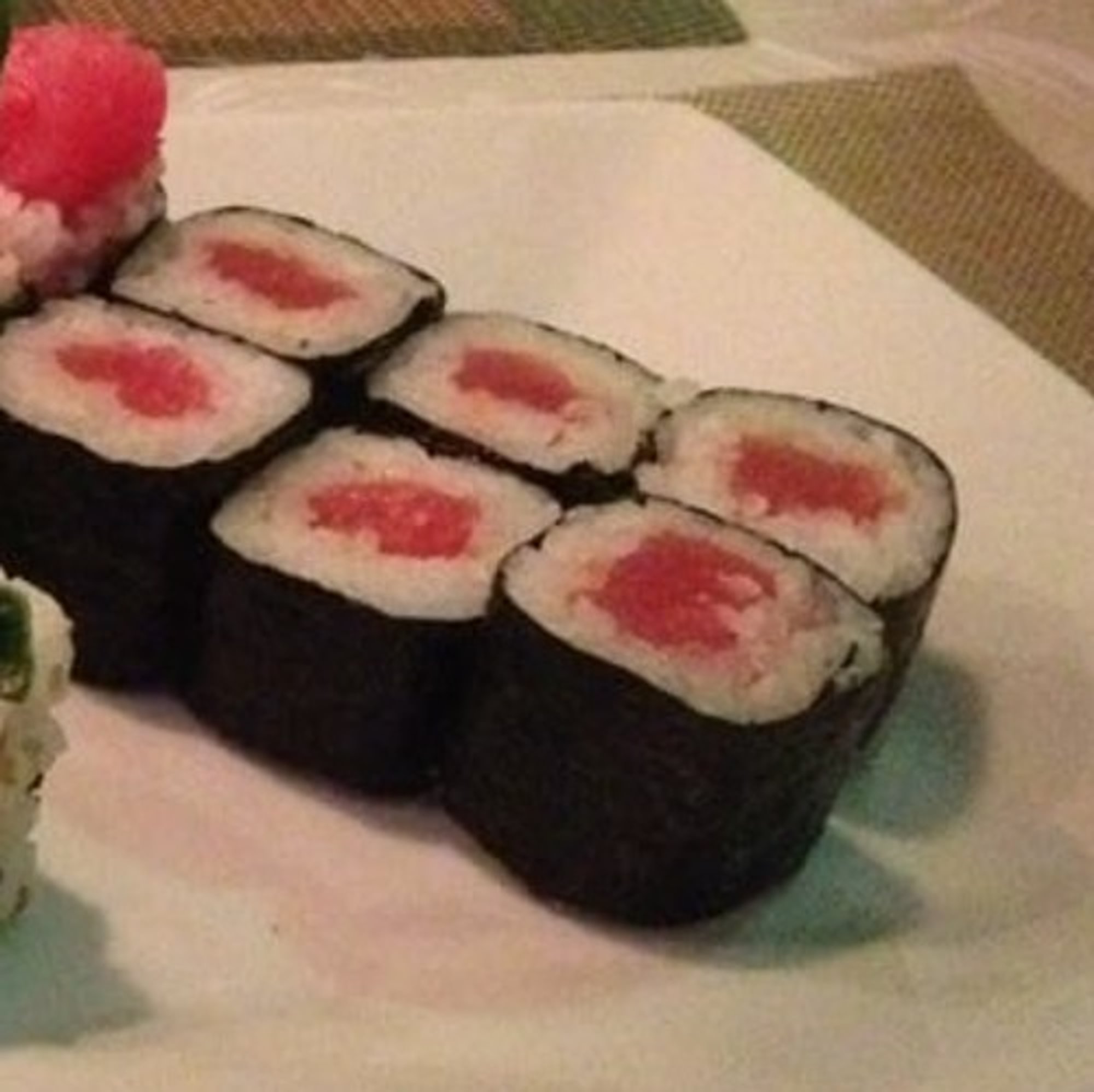 <Tuna Roll* $10