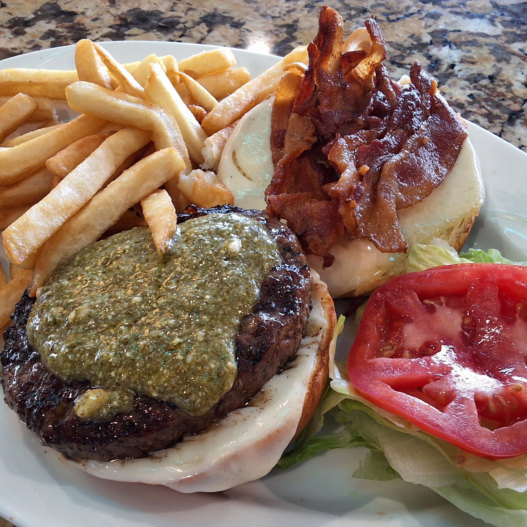 Pesto Burger