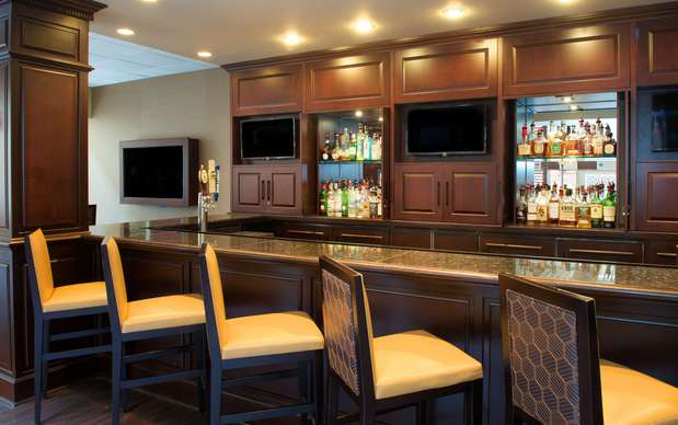 Images Embassy Suites by Hilton Philadelphia Airport