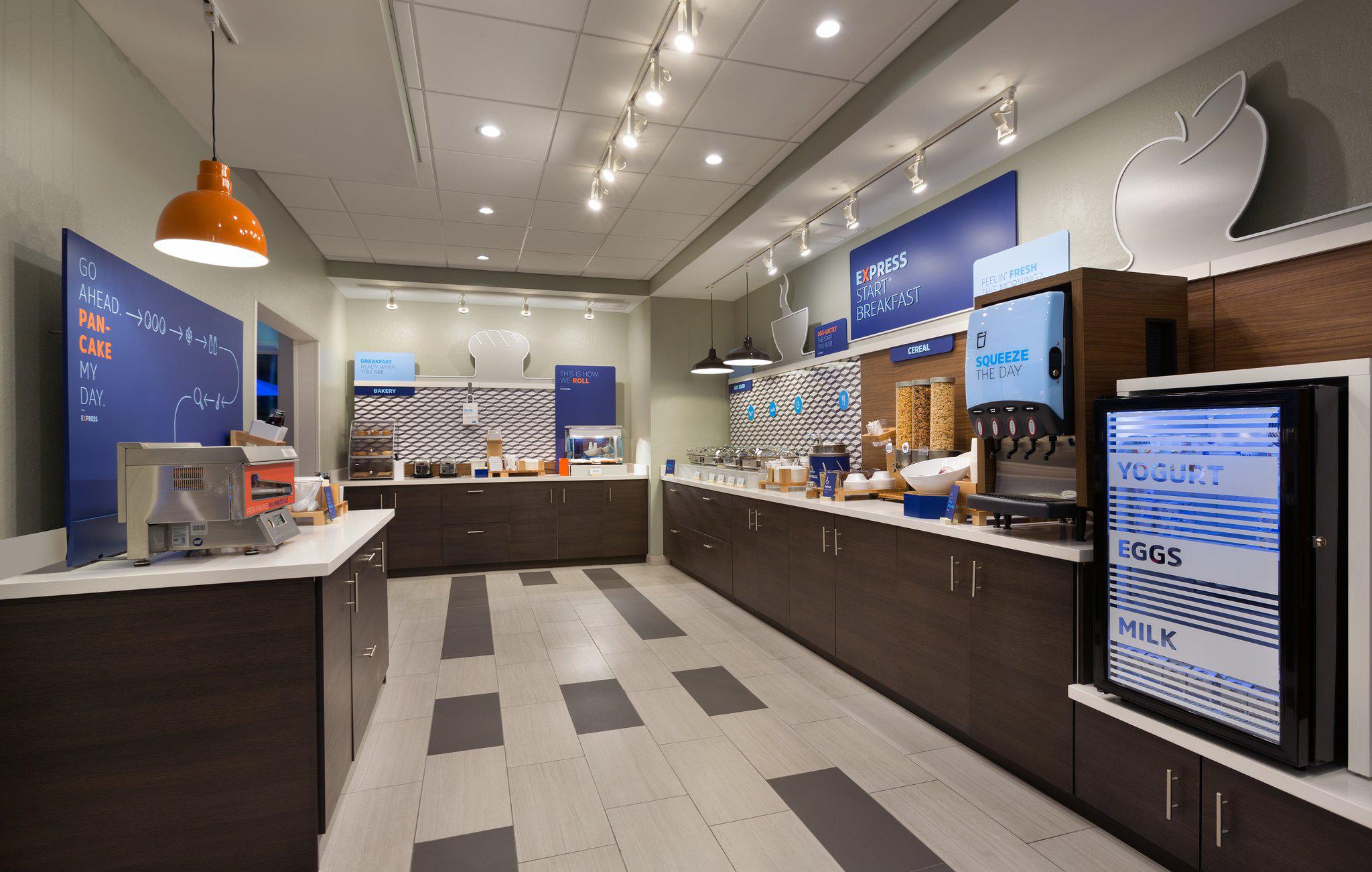 Holiday Inn Express Lake Park by IHG Image