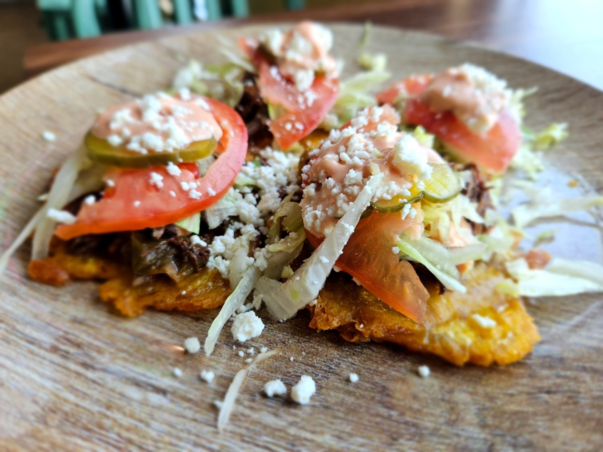 Tostones locos/ Crazy loaded tostones