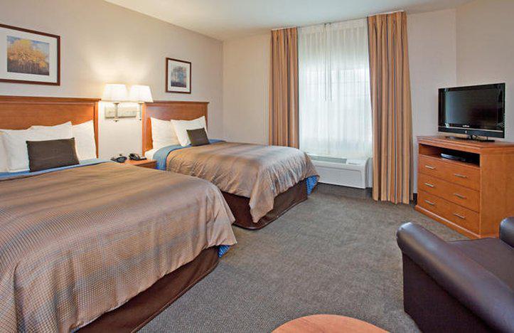 Candlewood Suites Kansas City Northeast Photo