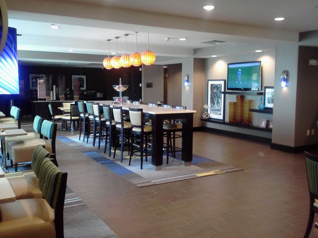 Hampton Inn Oxford/Conference Center Image