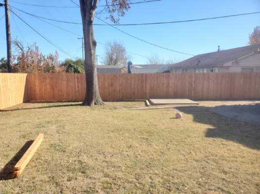 Top Rail Fence Oklahoma City Image