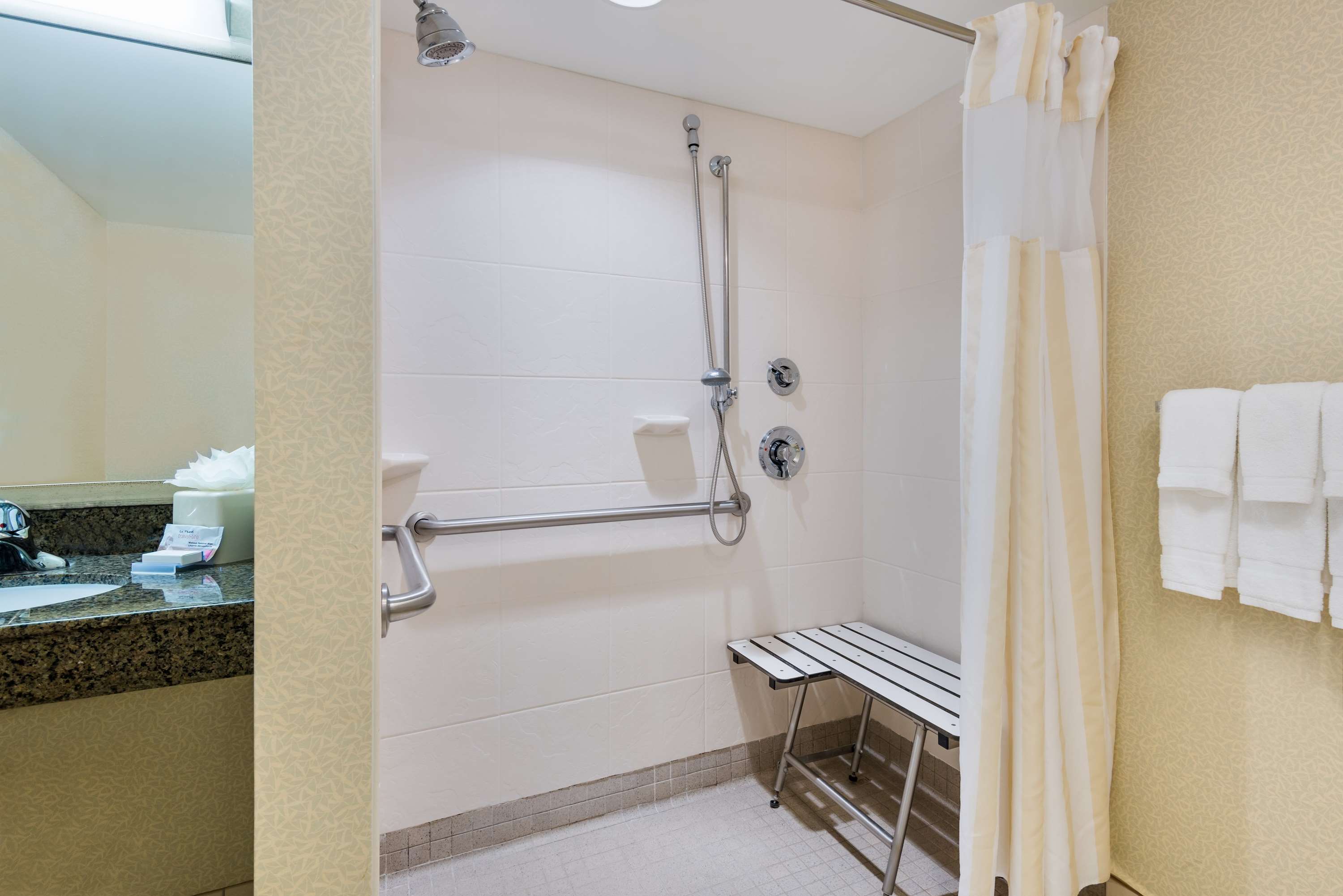 Hilton Garden Inn Waldorf, 10385 O'Donnell Place, Waldorf, MD, Hotels