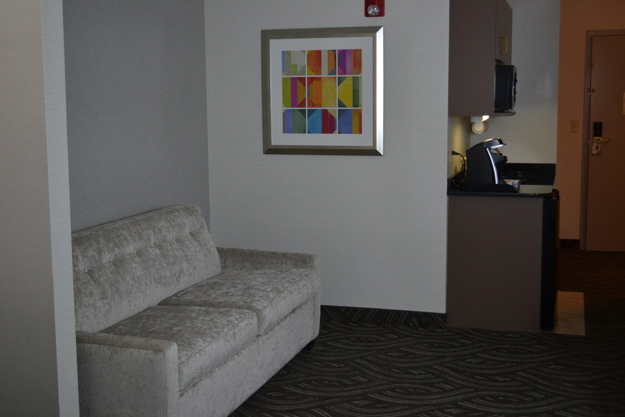 Holiday Inn Express & Suites Kent State University Photo