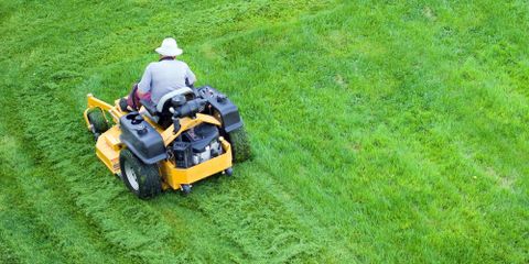 How to Prevent Grass From Drying Out
