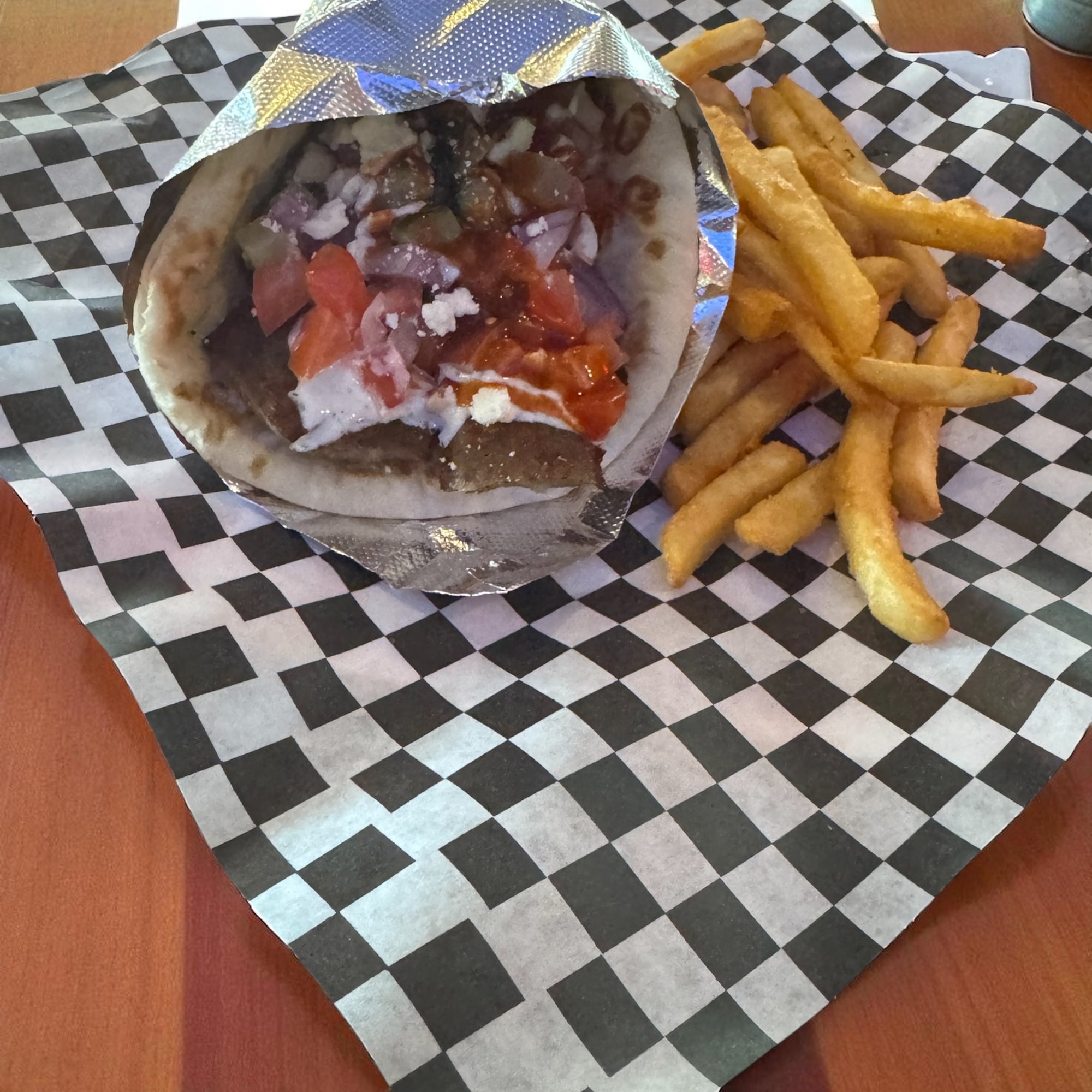Sriracha Gyro Pita (Hot)