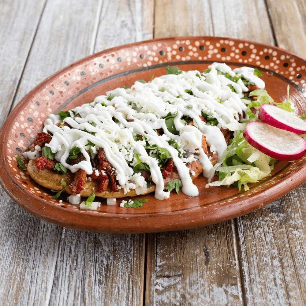 Carnitas Huaraches
