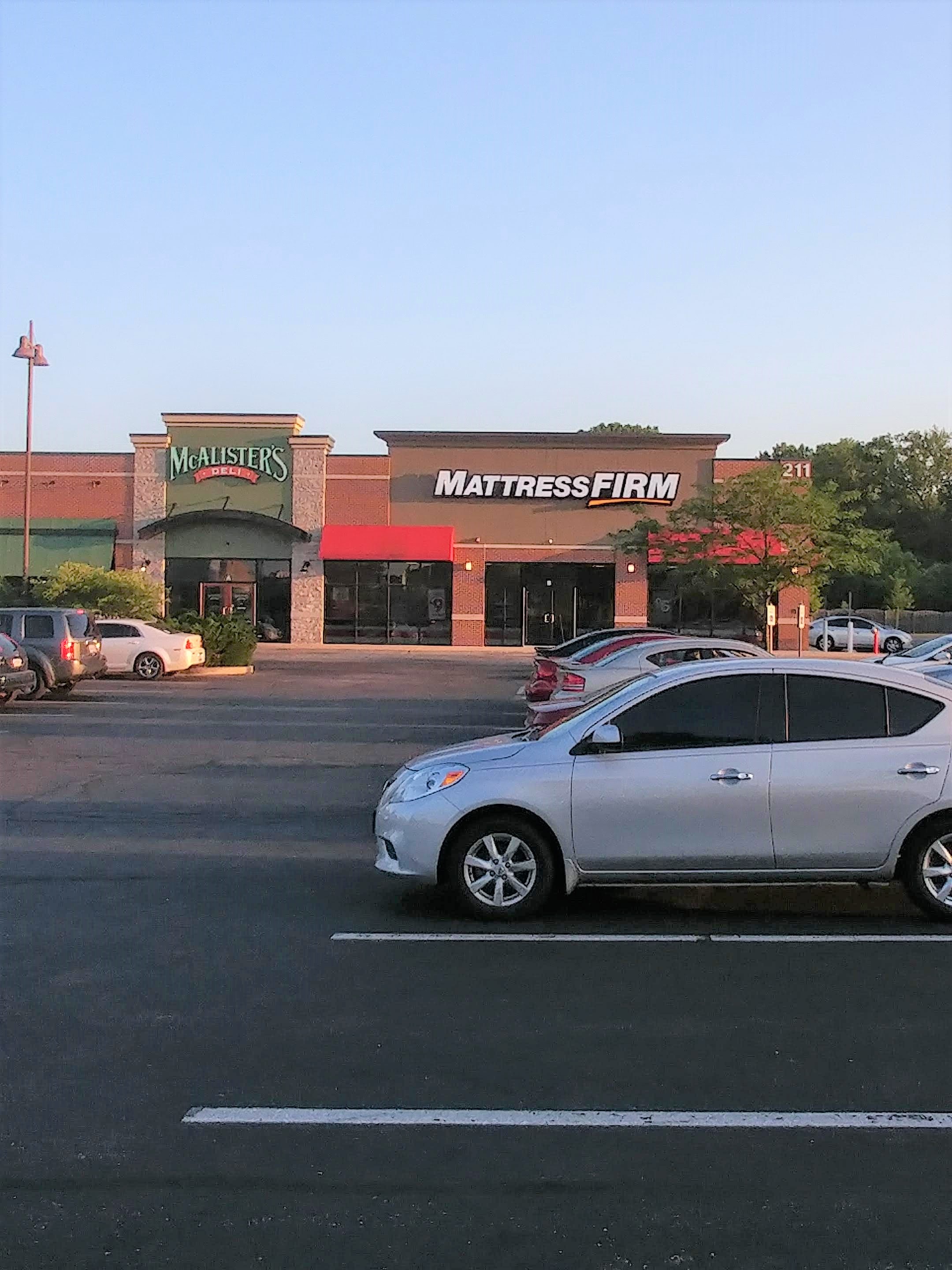 Mattress Firm Brownsburg Photo