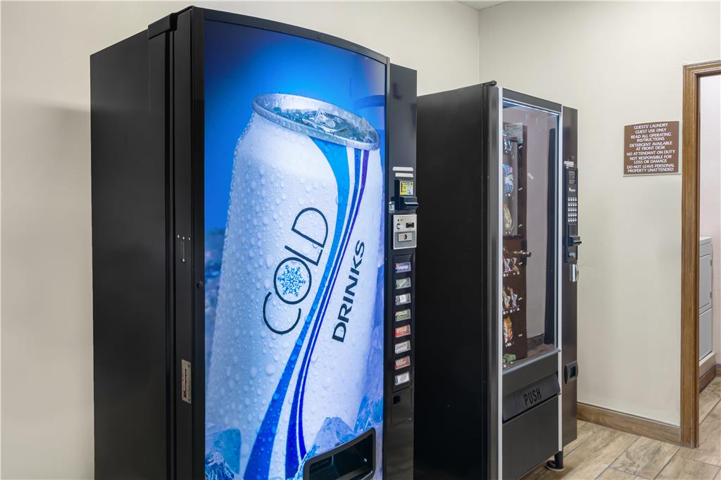 Best Western Teal Lake Inn Image