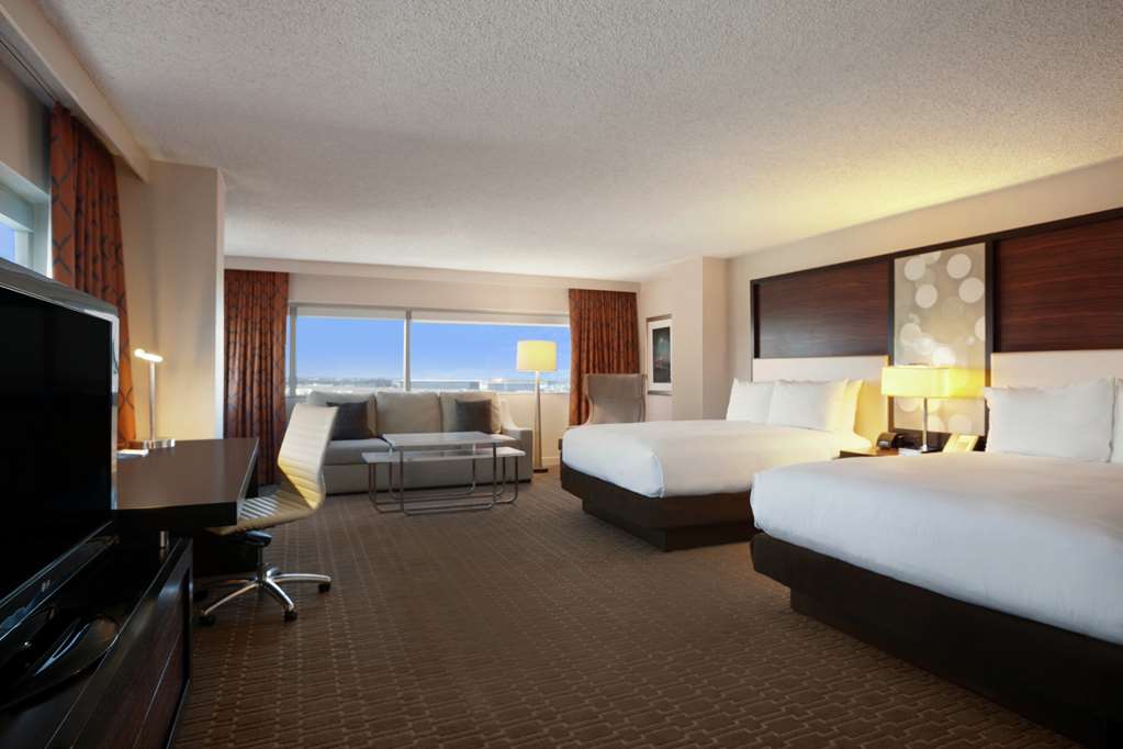 Hilton Atlanta Airport Image