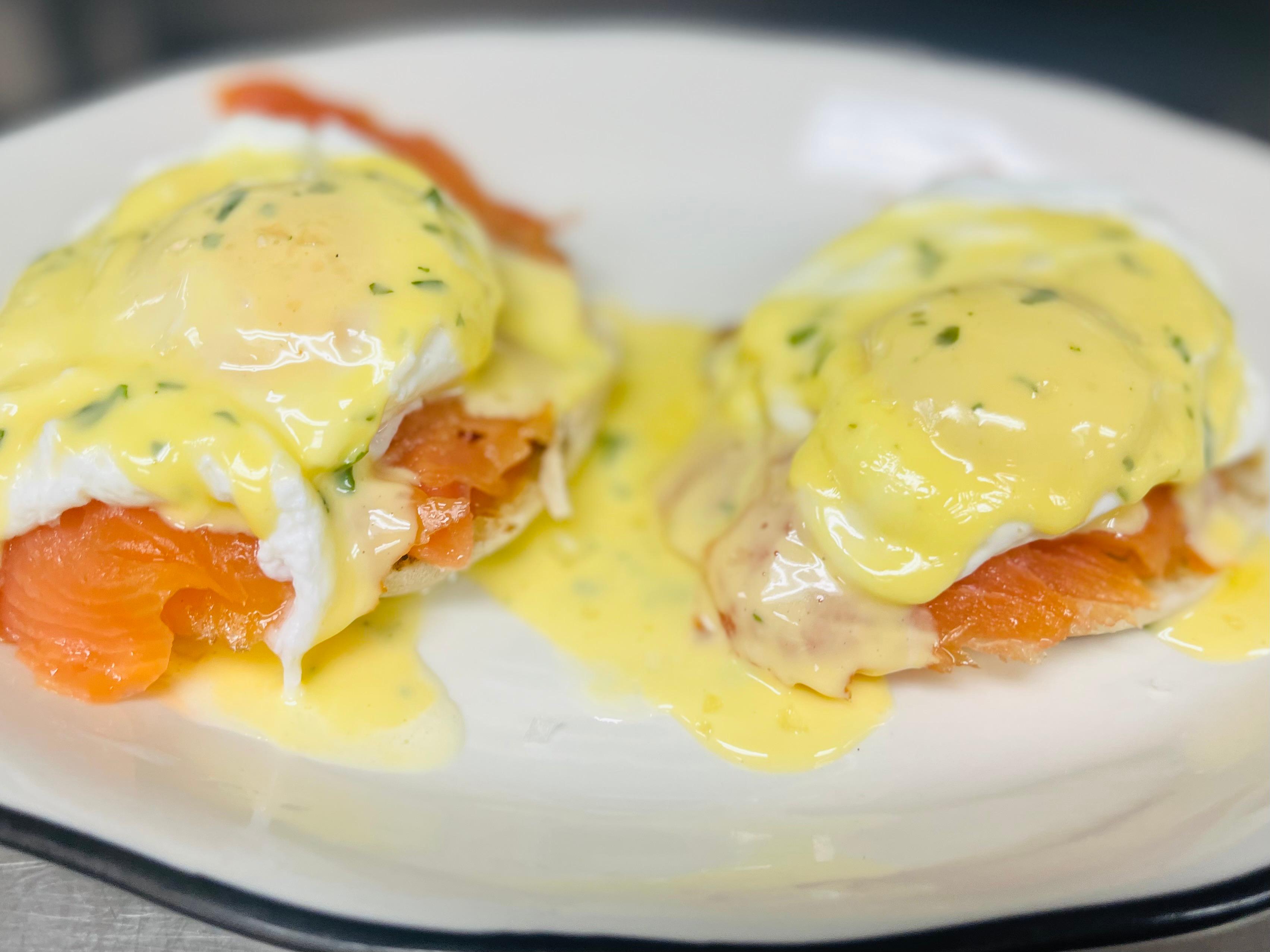Salmon Benedict